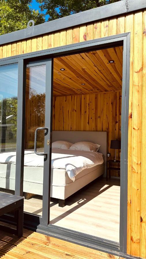 Luxe Tiny House Bij Het Leekstermeer Matsloot Exterior photo